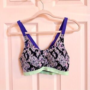 Victorias Secret sports bra